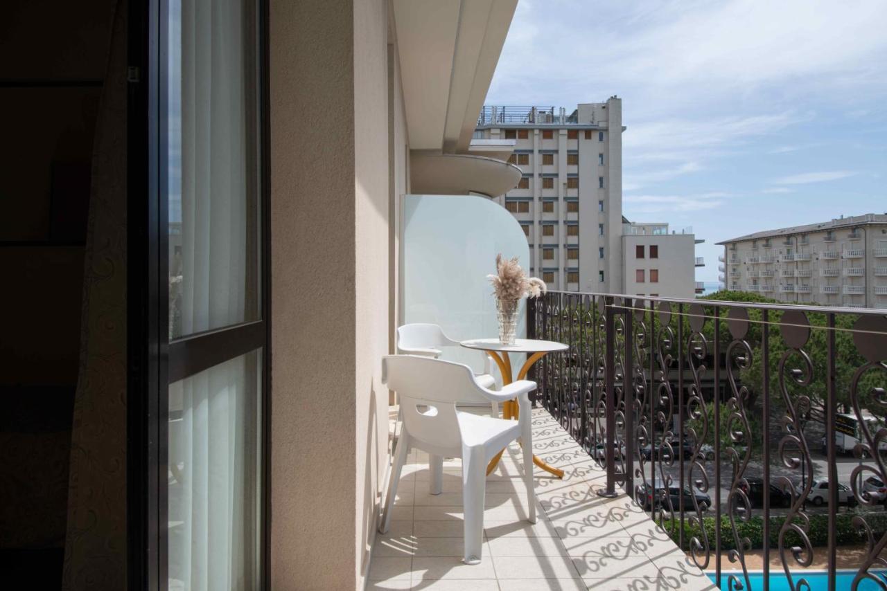 Hotel Baby Milano Marittima Buitenkant foto
