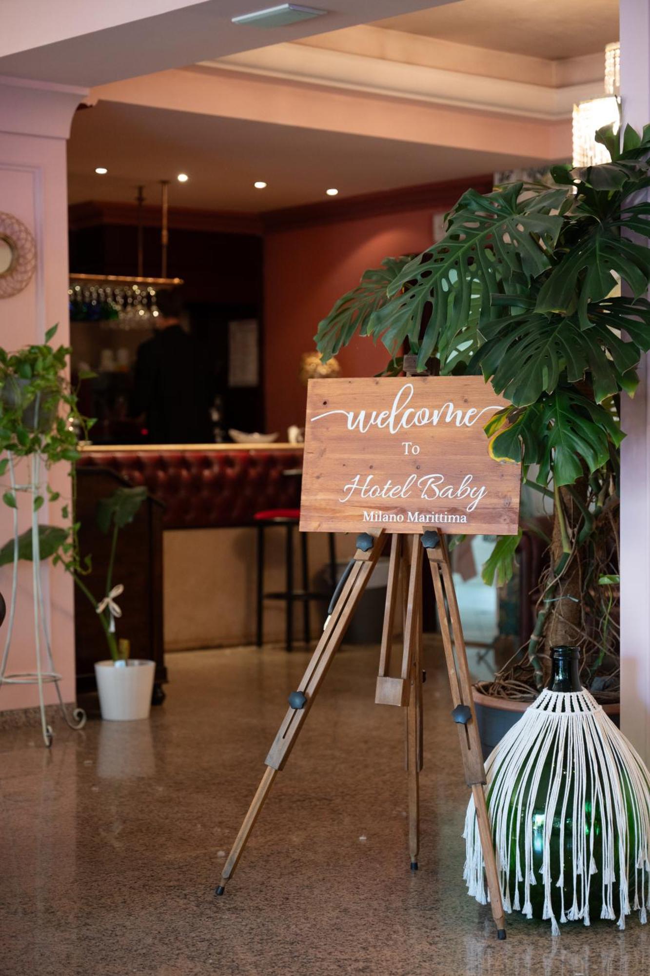 Hotel Baby Milano Marittima Buitenkant foto