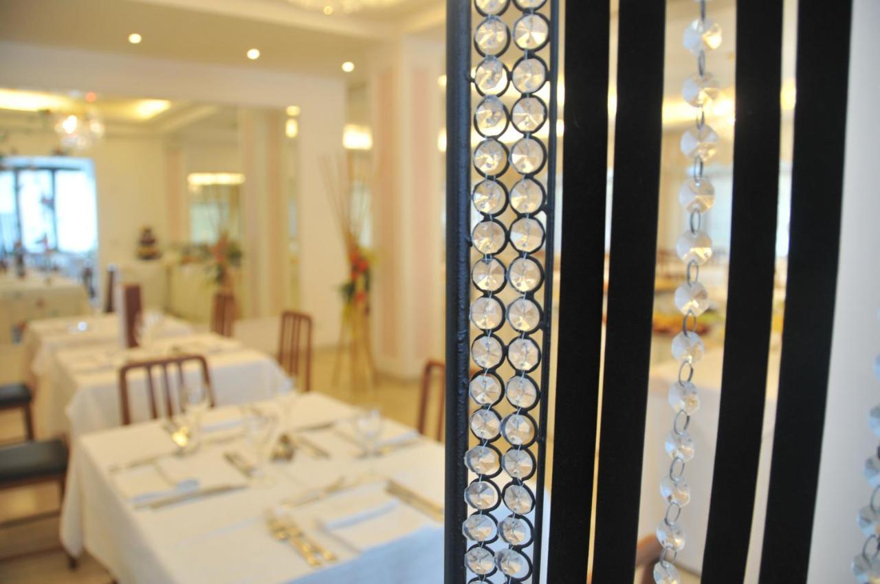 Hotel Baby Milano Marittima Buitenkant foto