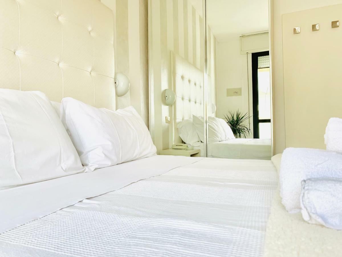Hotel Baby Milano Marittima Buitenkant foto